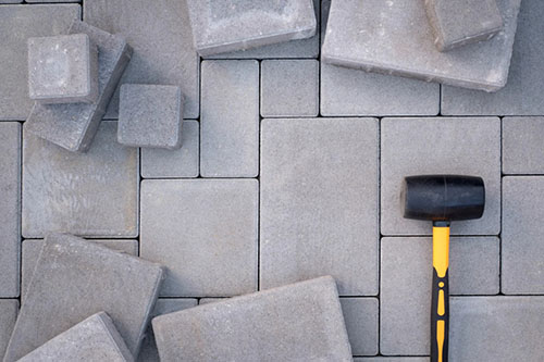 Kompleksowe zaopatrzenie dla profesjonalistów branży brukarskiej - Świat Kostki